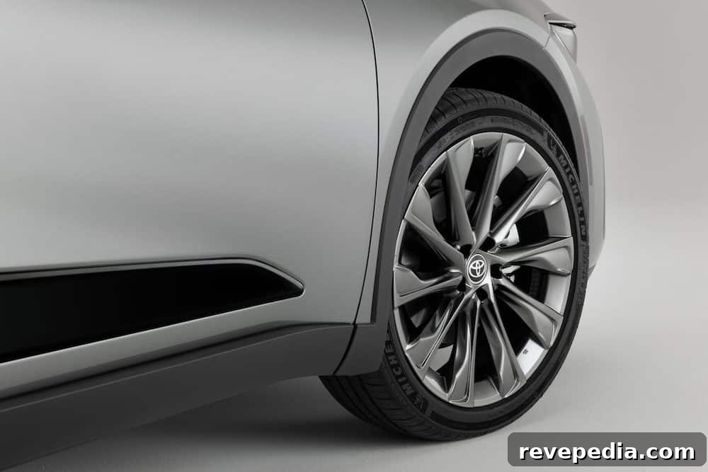 Toyota Crown Returns: New Model Upgrades and What to Expect 40 Toyota Crown press photo 12