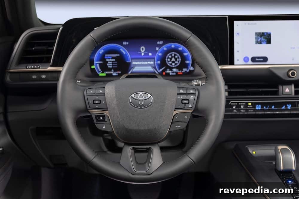 Toyota Crown Returns: New Model Upgrades and What to Expect 45 Toyota Crown press photo 17