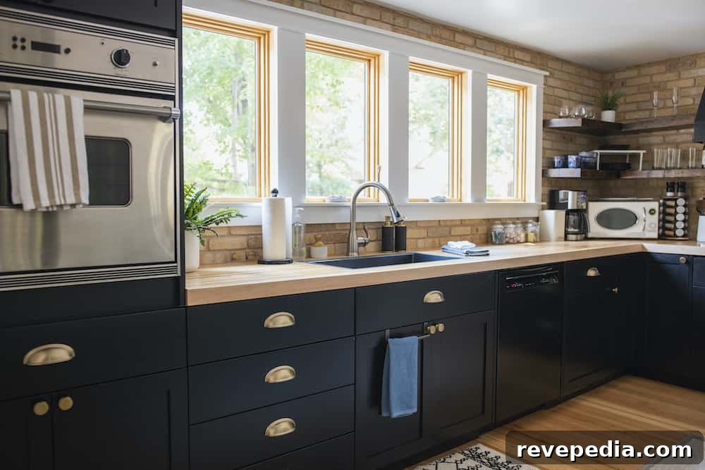How to Paint Kitchen Cabinets Like a Pro in One Weekend 4 img 31311 3