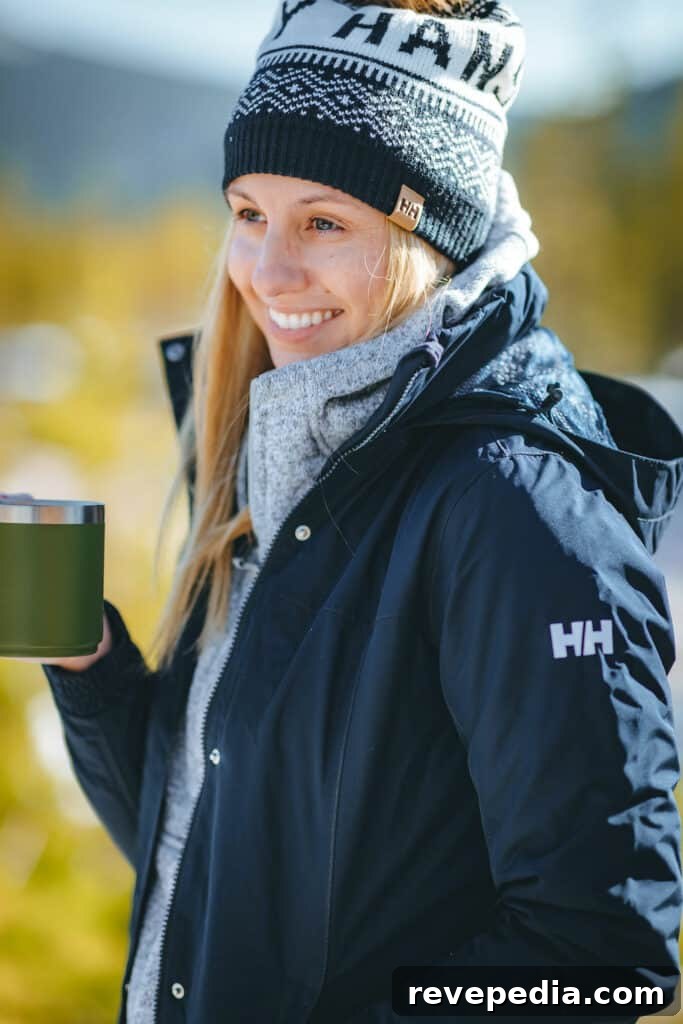 Upgrade Your Winter Wardrobe with Helly Hansen Outerwear 8 img 31533 7