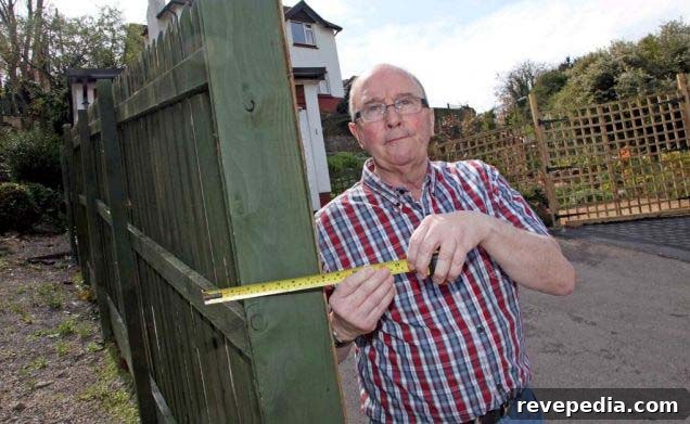 5 Ways to Deal with a Rude Neighbor Effectively 5 how to handle a rude neighbor