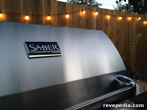 saber-grill-cover