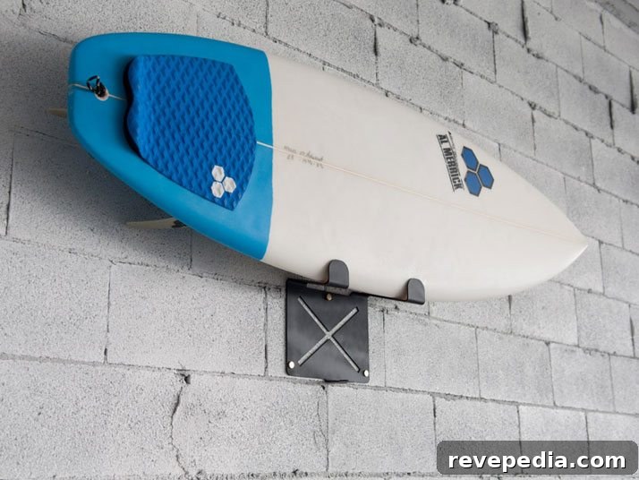 El Gringo Modern Surfboard Rack: Sleek Wall-Mount Storage for Surfboards 2 el-gringo-surfboard-rack