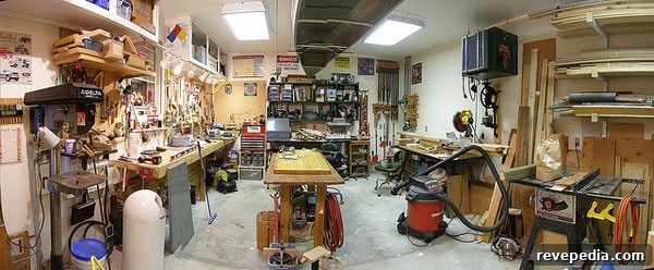 Build the Ultimate Garage Workshop: Layout, Tools & Tips 7 garage-workshop-lighting