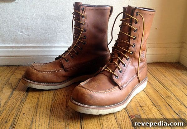 Red Wing 877 Boots: Durable Footwear for City Streets and Workshops 2 redwing-877-boots