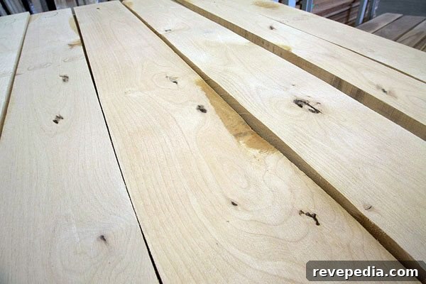 Hardwood vs Softwood: Choosing the Right Wood for Your Project 4 alder-wood-lumber
