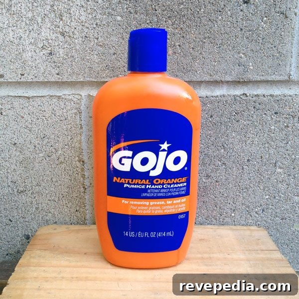 gojo-natural-orange-pumice-cleaner