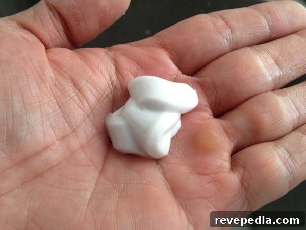 gojo-pumice-white-cleaner