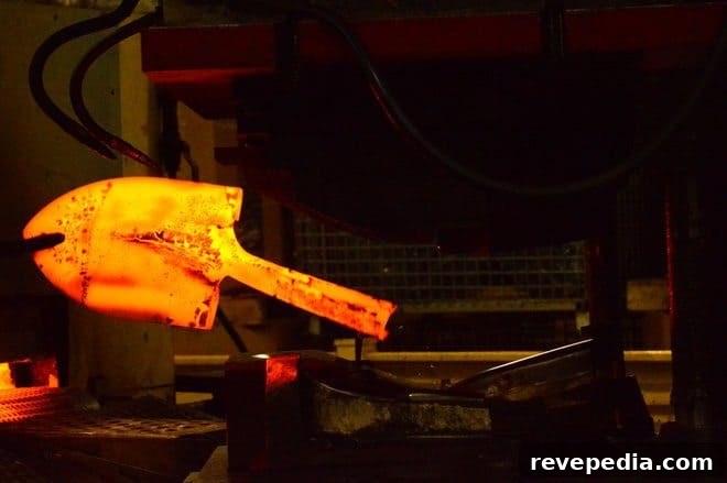 Top American-Made Hand Tools from AMES Tools 5 RedHot Blade3
