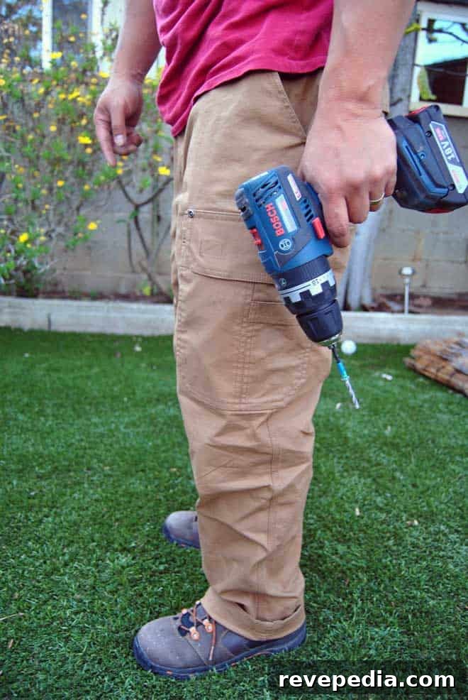 DuluthFlex Fire Hose Cargo Pants: Durable Workwear for Tough Jobs 4 duluthflex-tool