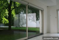 Create Seamless Indoor-Outdoor Living with Retractable Screens