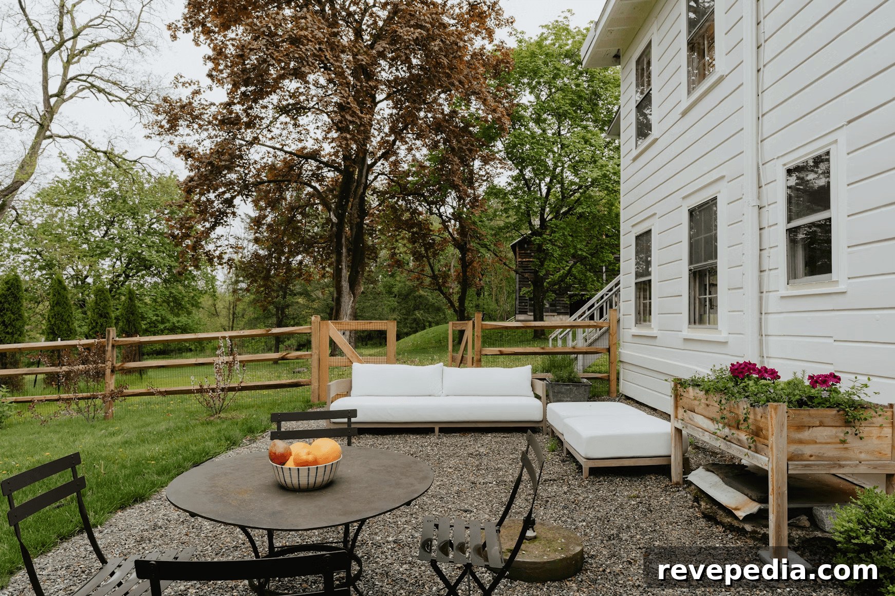 DIY Backyard Planning: Avoid Costly Outdoor Design Mistakes 3 A well-planned patio with outdoor dining