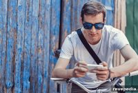 Smart Sunglasses That Capture and Share Your Life in Real Time